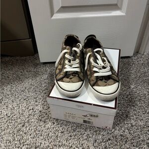 Coach Tan and White Sneakers Classic Design